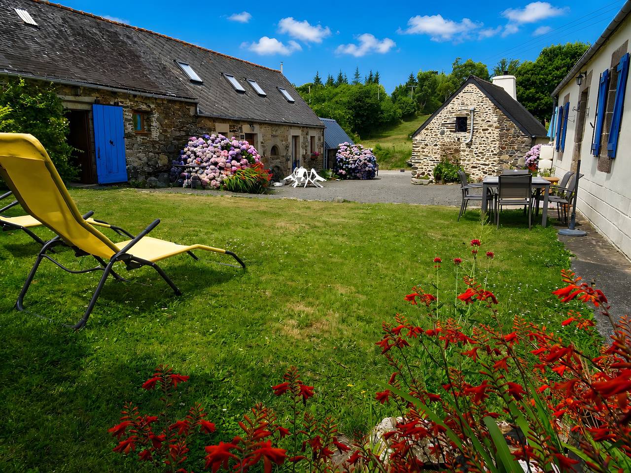 Gîte Chèvrefeuille - Pen Ar Voas : terrasse privée, jardin commun et Wi-Fi in Plestin-les-Grèves, Ceinture Dorée