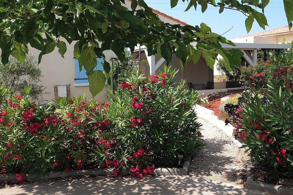 Provencal style house with mountain view in Calenzana, Calvi region