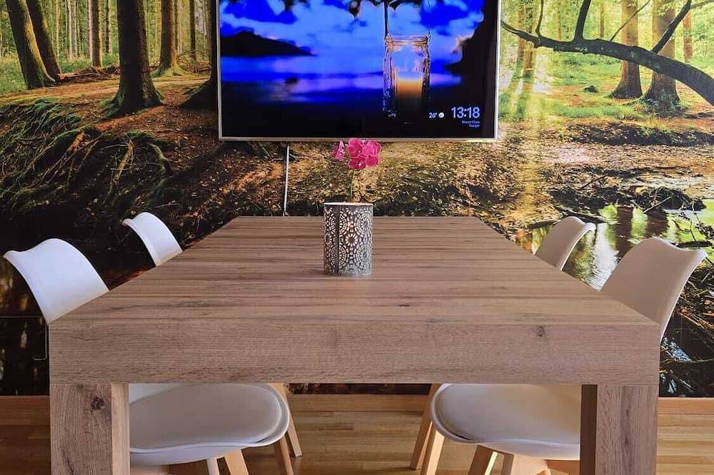 Ganze Wohnung, Maison Cavalese - Wild Forest - Tranquility at 2 steps from the center in Cavalese, Fleimstaler Alpen