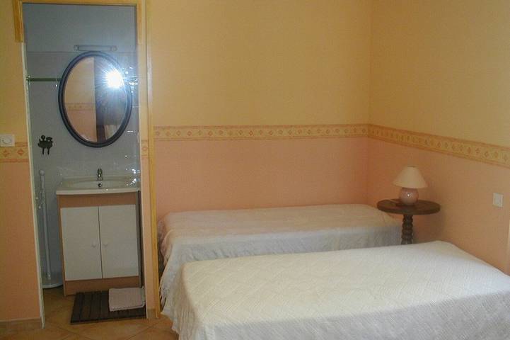 Location de vacances pour 6 personnes, avec Terrasse et Jardin à Boisse - 3