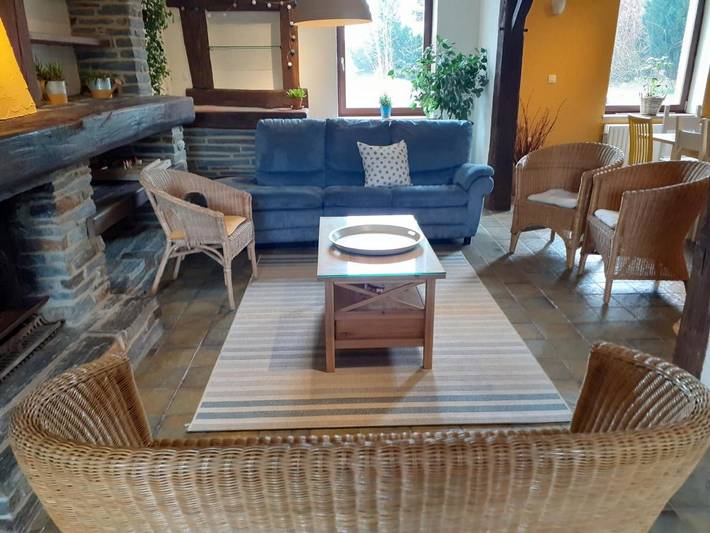 Location de vacances pour 12 personnes, avec vue sur le lac ainsi que jardin et vue, adapté aux familles à Bastogne - 4