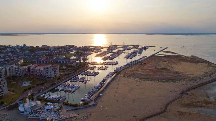 Ferienhaus für 3 Personen, mit Pool und Garten, kinderfreundlich in Lignano Sabbiadoro - 2