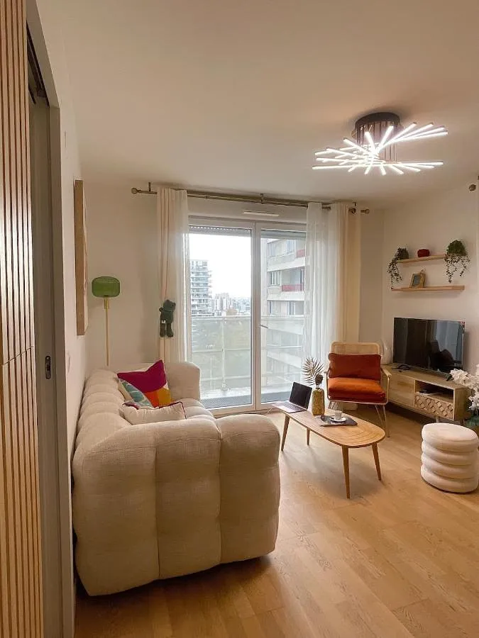 Apartamento de vacaciones para 4 personas, con balcón y jacuzzi - 1