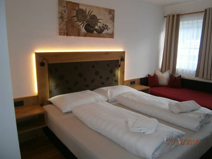 Ganze Ferienwohnung, Fewo B (4-5 Personen/2 Sz) 2 Bäder in Flachau, Ski Amadé