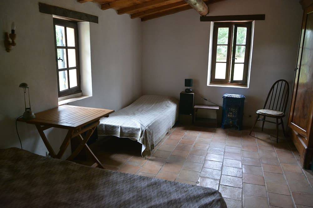 Belle maison de pays  proche vallée de la Cèze in Goudargues, Région de Nîmes
