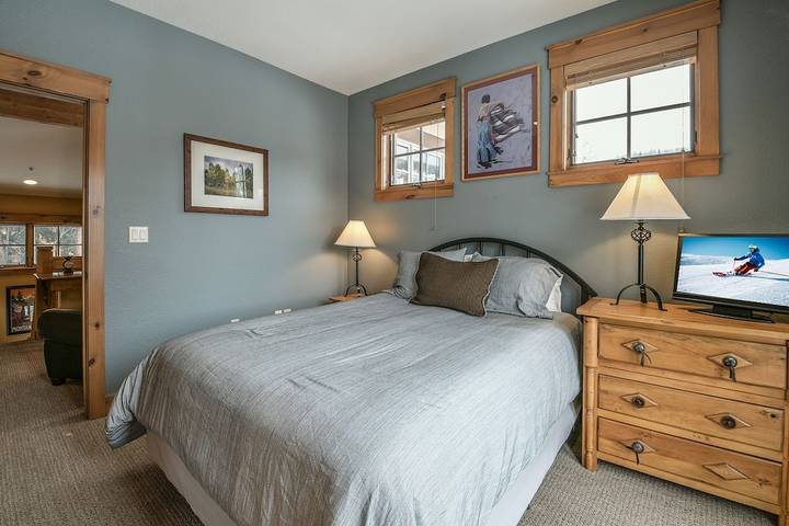 Vacation house for 11 people, with hot tub and balcony in Keystone