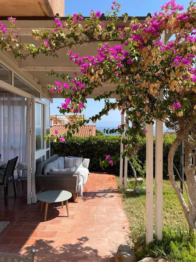 Appartamento vacanze per 4 persone, con piscina e giardino nonché terrazza e panorama - 1