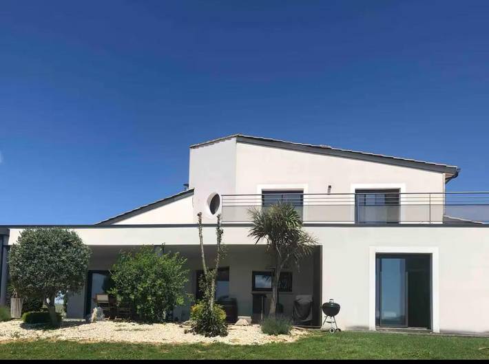 Maison de vacances pour 6 personnes, avec jacuzzi ainsi que jardin et piscine