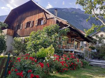 Chambre d’hôte pour 2 personnes, avec jardin, animaux acceptés à Ugine