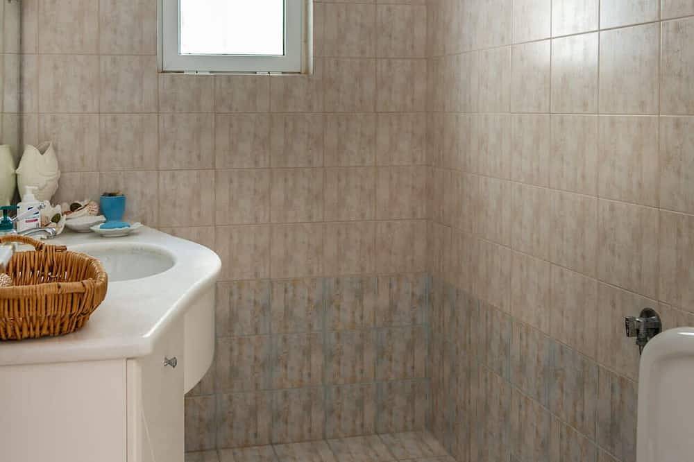 Porto sea view house - 15min from Athens airport - Ac - Wifi - Parking in Porto Rafti, Markopoulo-Mesogaia