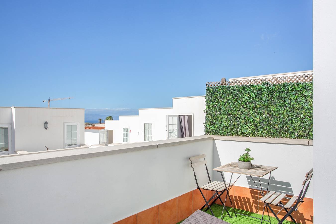 Ganze Wohnung, Ferienwohnung 'Duplex Con Jacuzzi Privado' mit Meerblick, privater Terrasse und Wlan in Fañabé, Adeje