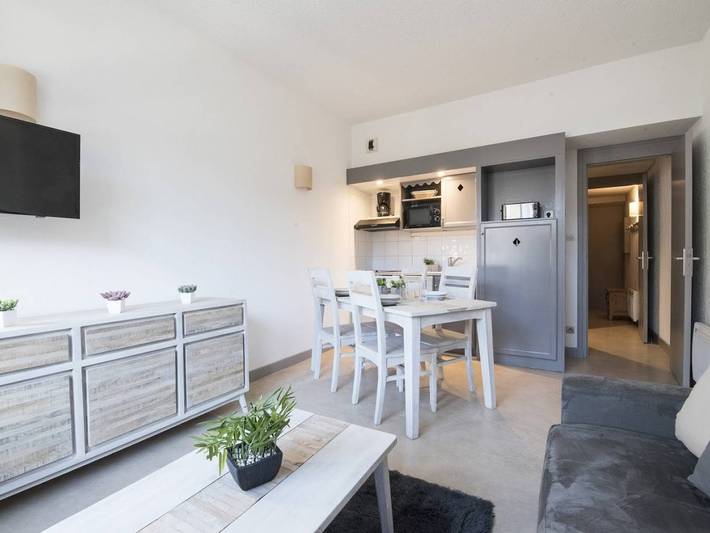 Chalet pour 4 personnes, avec Balcon ainsi que Piscine et Sauna à Saint-Lary