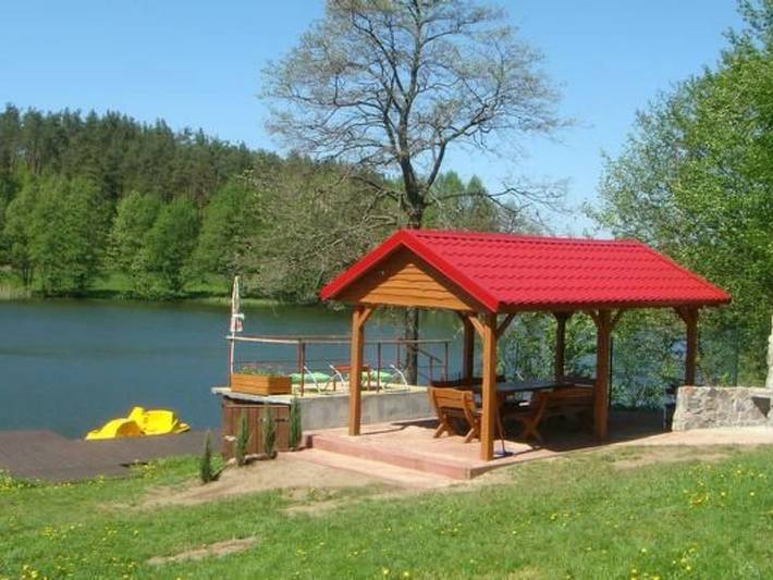 Ferienhaus für 10 Personen, mit Terrasse und Seeblick sowie Garten, mit Haustier - 1
