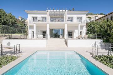 Ferienhaus für 9 Personen, mit Whirlpool und Sauna sowie Garten in Palma