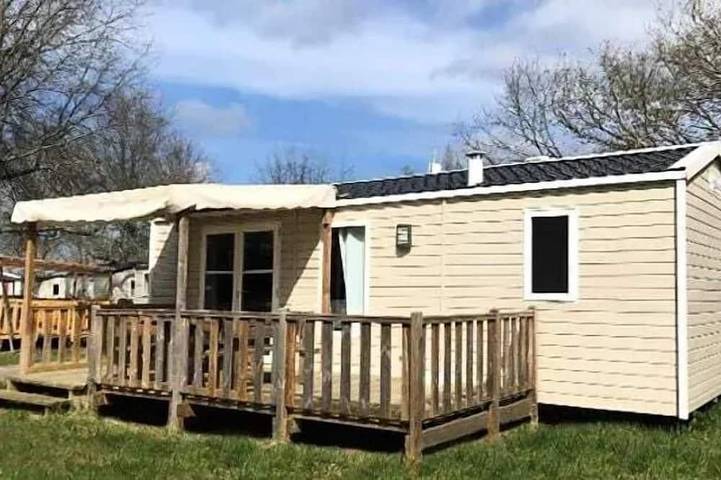 Camping pour 4 personnes à Aureilhan