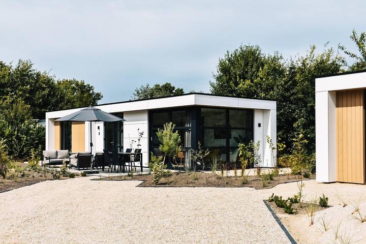 Ferienwohnung für 4 Personen, mit Garten und Pool sowie Kinderpool, mit Haustier in Bloemendaal