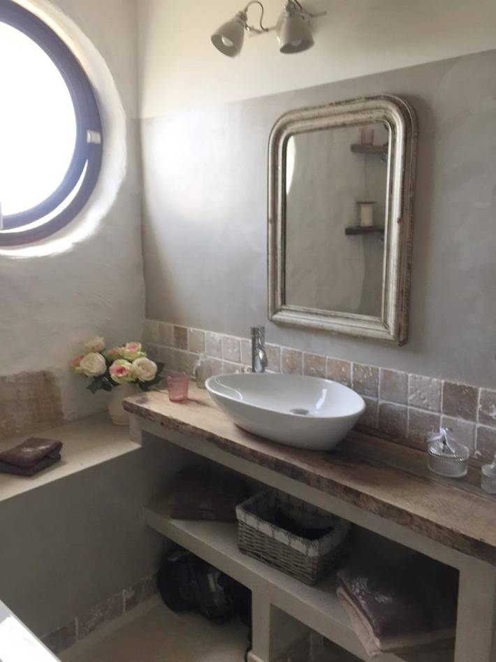 Location de vacances pour 2 personnes, avec jardin ainsi que vue et piscine à Puimisson - 2