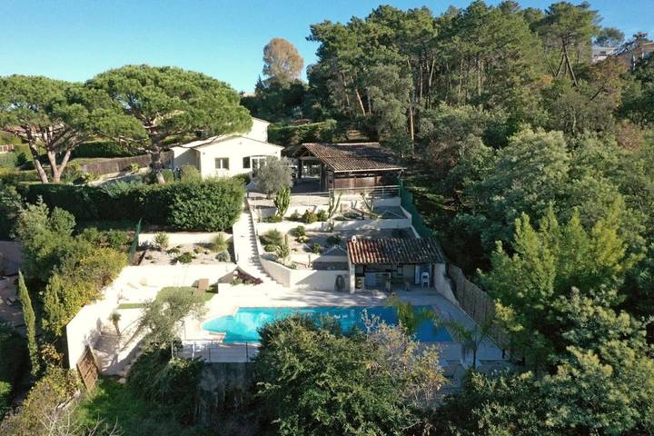 Villa pour 8 personnes, avec terrasse ainsi que piscine et vue, animaux acceptés à Mouans-Sartoux - 3