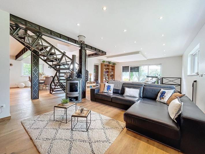 Location de vacances pour 8 personnes, avec piscine et vue sur le lac ainsi que terrasse et jardin dans Plage Champ de l'Eau - 3