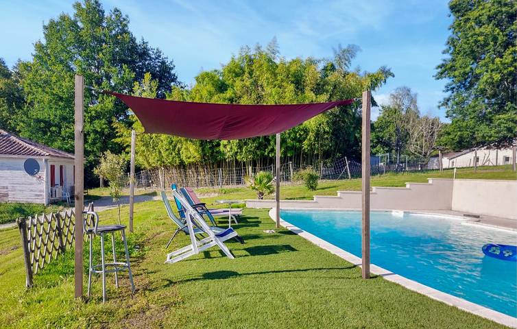 Location de vacances pour 4 personnes, avec terrasse et jardin ainsi que piscine et vue, animaux acceptés à Maurens - 3
