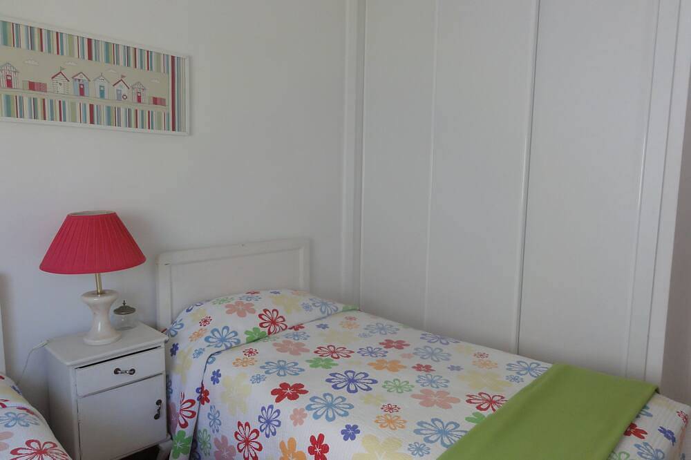 In der Nähe von Lissabon und dem Strand -1 Etage Villa in Halbinsel von Setúbal