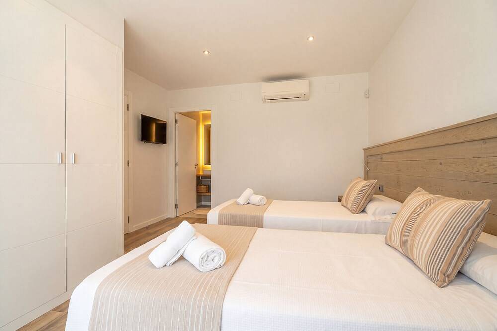 Modernes Chalet mit privatem Pool in Calella de Palafrugell, Palafrugell