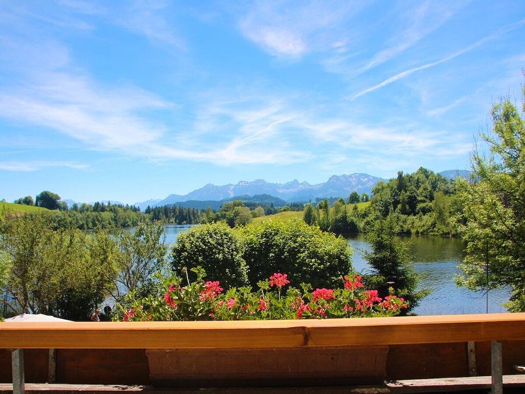 Am Schwaltenweiher in Seeg, Bayerisch Schwaben