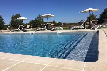 Gîte pour 4 personnes, avec piscine à Blondeur