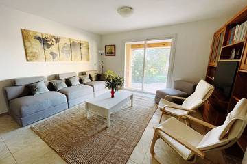 Villa pour 6 personnes, avec terrasse et jardin à Monticello