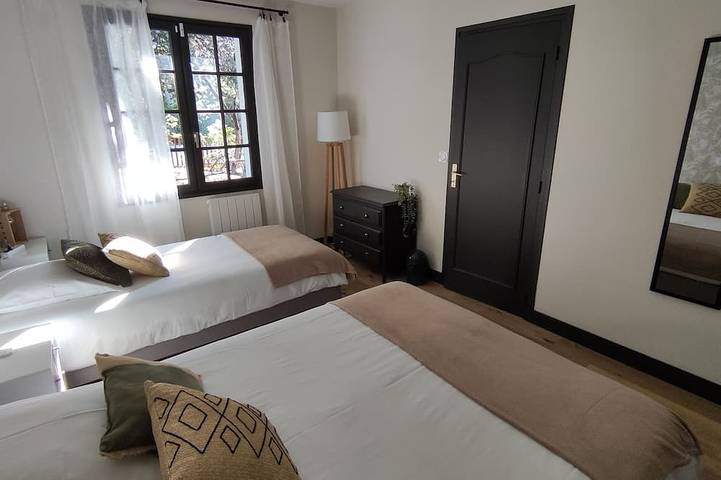 Location de vacances pour 5 personnes, avec terrasse et jardin dans Ronce-les-Bains - 2