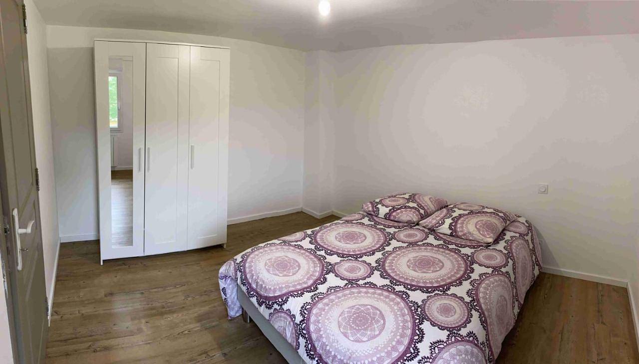 Two-Bedroom House in Tourville-sur-Pont-Audemer, Région de Bernay