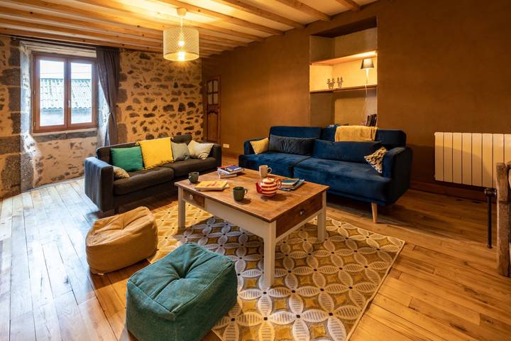 Gîte pour 5 personnes, avec terrasse à Aydat - 3