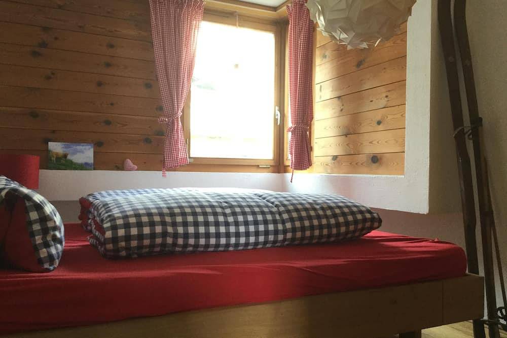 Ganze Wohnung, Wellness in Flims Laax mit Balkon, Indoor Pool, Sauna, Jakuzzi, Wlan und Tg in Flims-Dorf, Flims