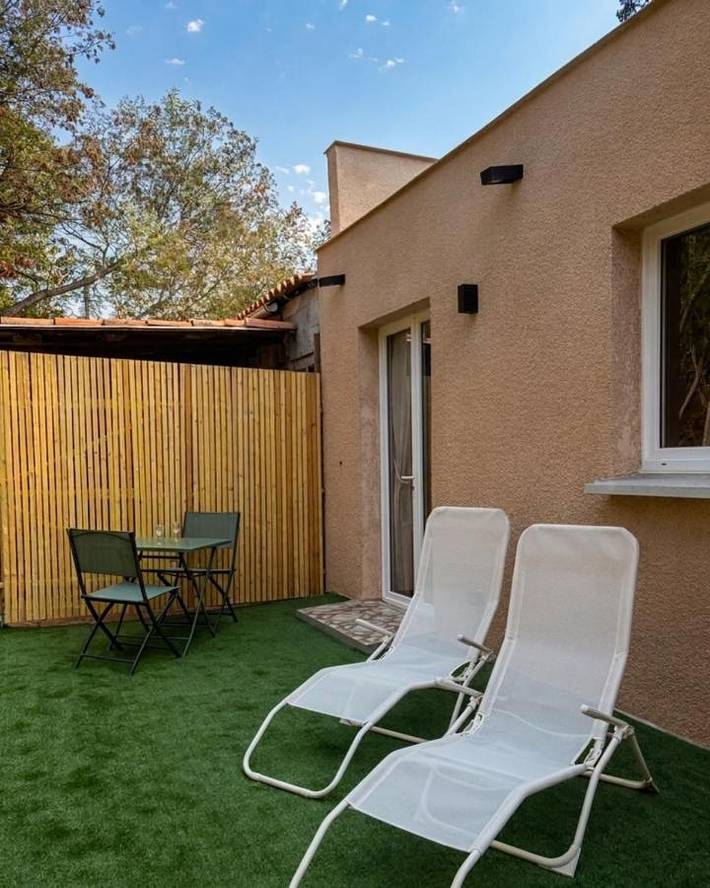 Gîte pour 2 personnes, avec Terrasse et Jardin dans Francardo