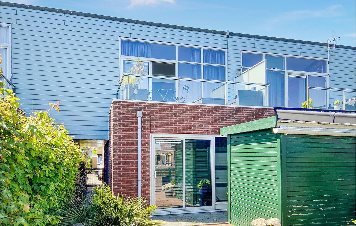 Ferienhaus für 4 Personen mit Terrasse in Oude-Tonge, Goeree-Overflakkee