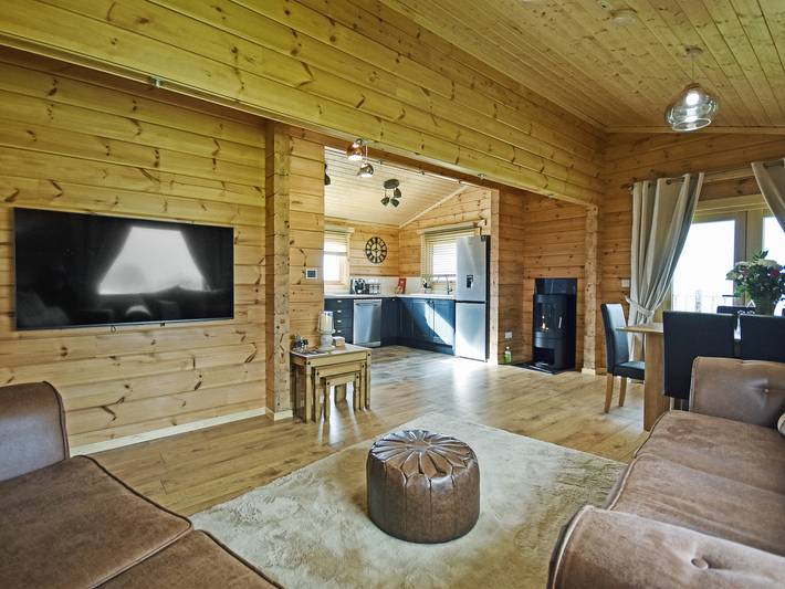 Log cabin for 6 people in Falkirk