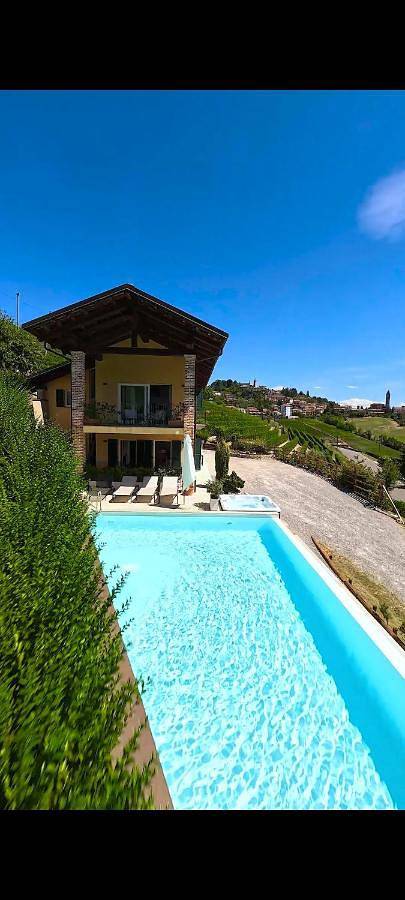 Sogno in Langa in Monforte d'Alba, Langhe