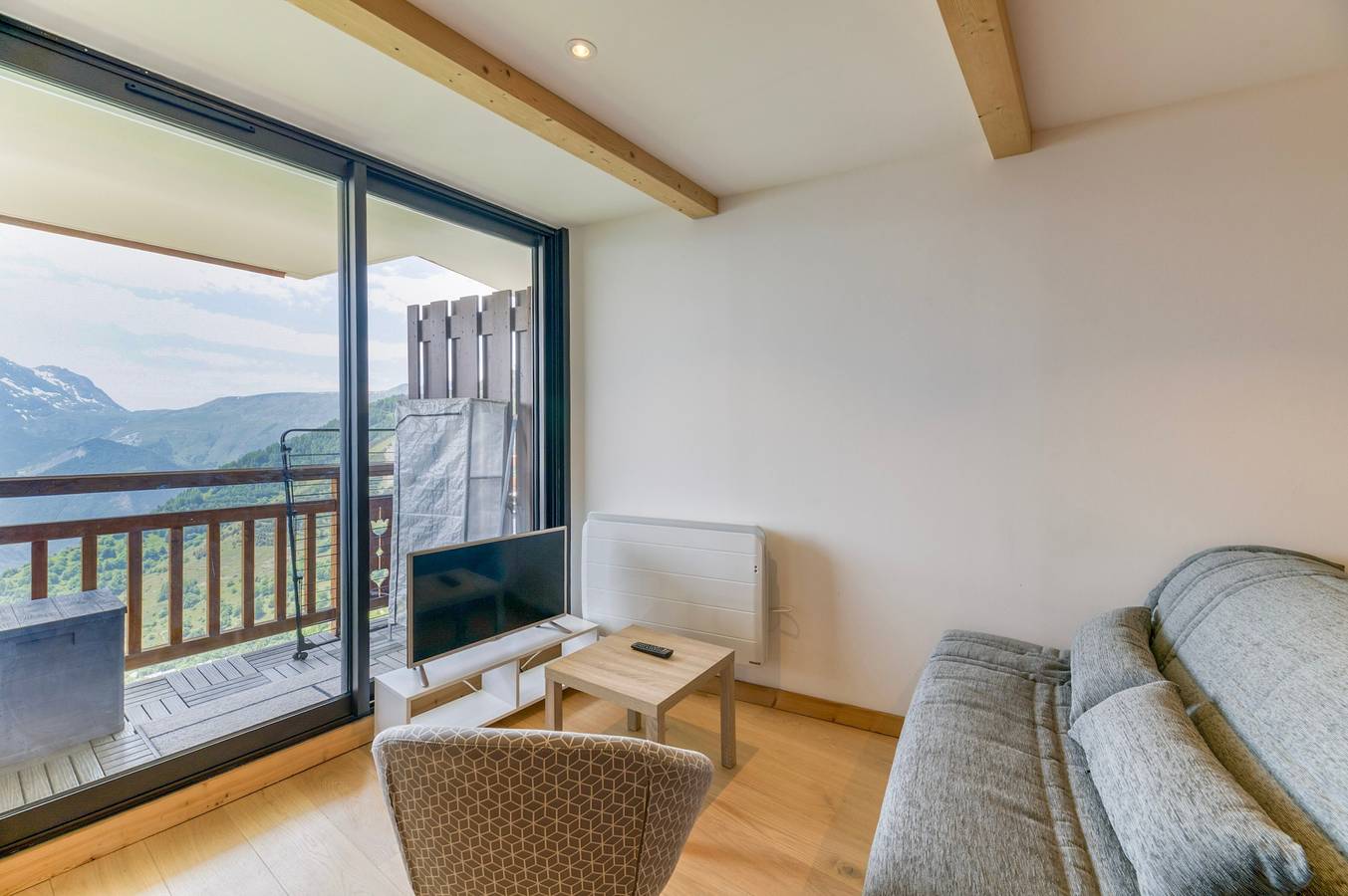 Appartement entier, Appartement 'Alpe D'huez' avec vue sur montagne et balcon in Huez, Parc national des Écrins