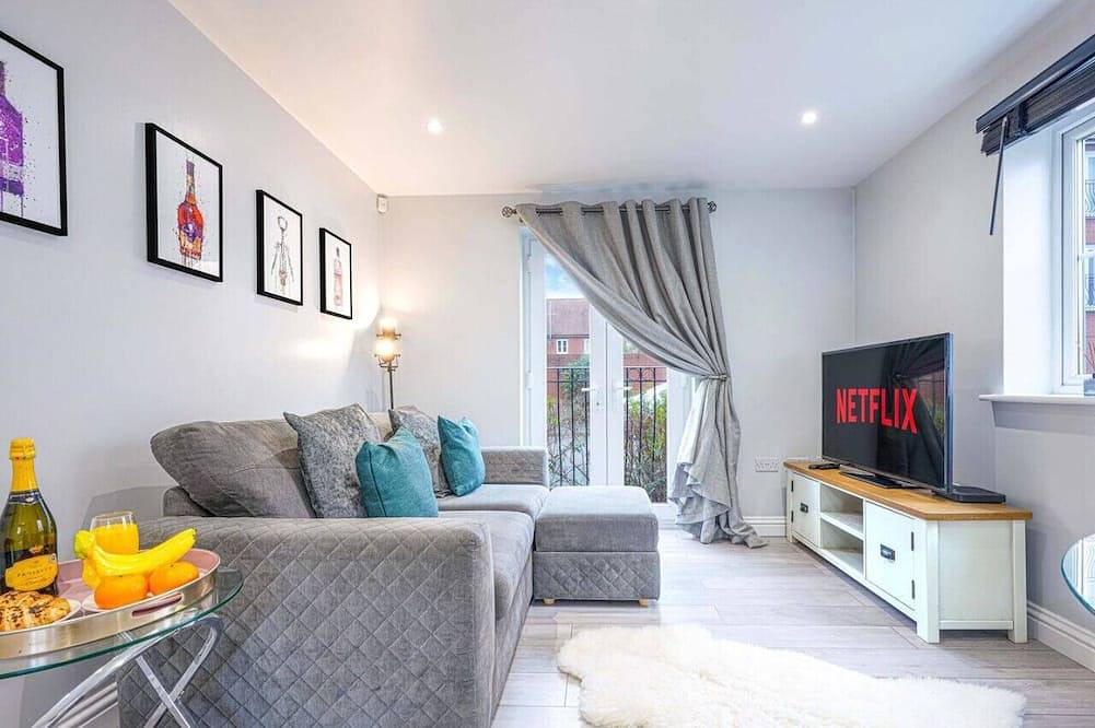 Entire apartment, Stylish Apartment - Free Parking - Near Citycentre in Buckinghamshire