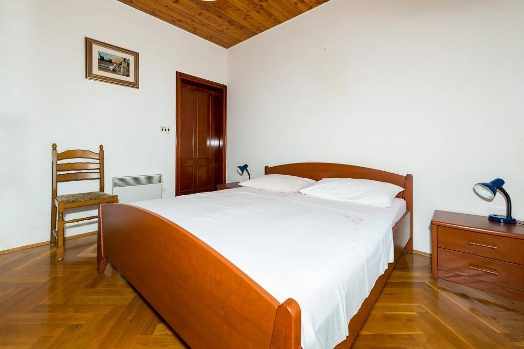 Apartments & Rooms Tapera- Standard Double Room with Terrace and Partial Sea View 1 in Dubrovnik, Grad Dubrovnik