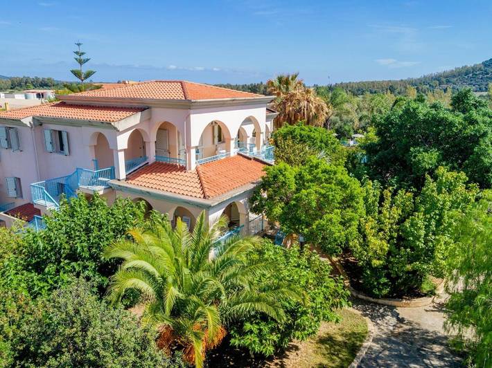 Location de vacances pour 6 personnes, avec jardin et piscine dans Cardedu - 3