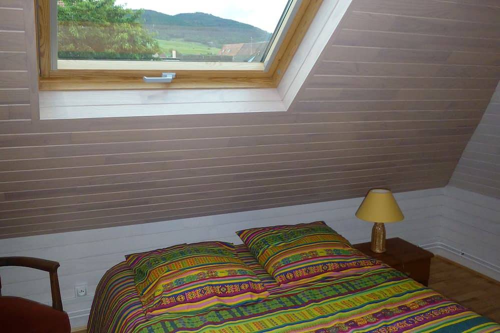 Appartement entier, Appartement 3 pièces 2/5 personnes en lisière de vignoble in Eguisheim, Parc naturel régional des Ballons des Vosges