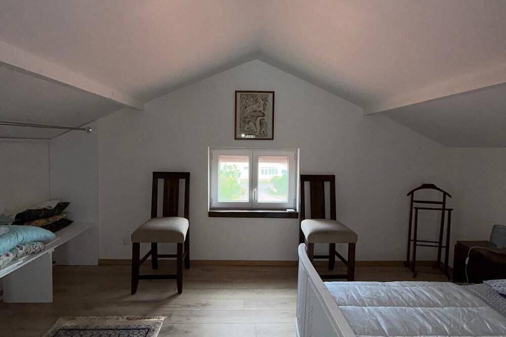 Maison indépendante de 51 m2 sur deux niveaux avec accès à une piscine partagée. in Beautiran, Région de Bordeaux