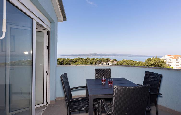 Ferienwohnung für 2 Personen, mit Terrasse in Baska Voda - 2