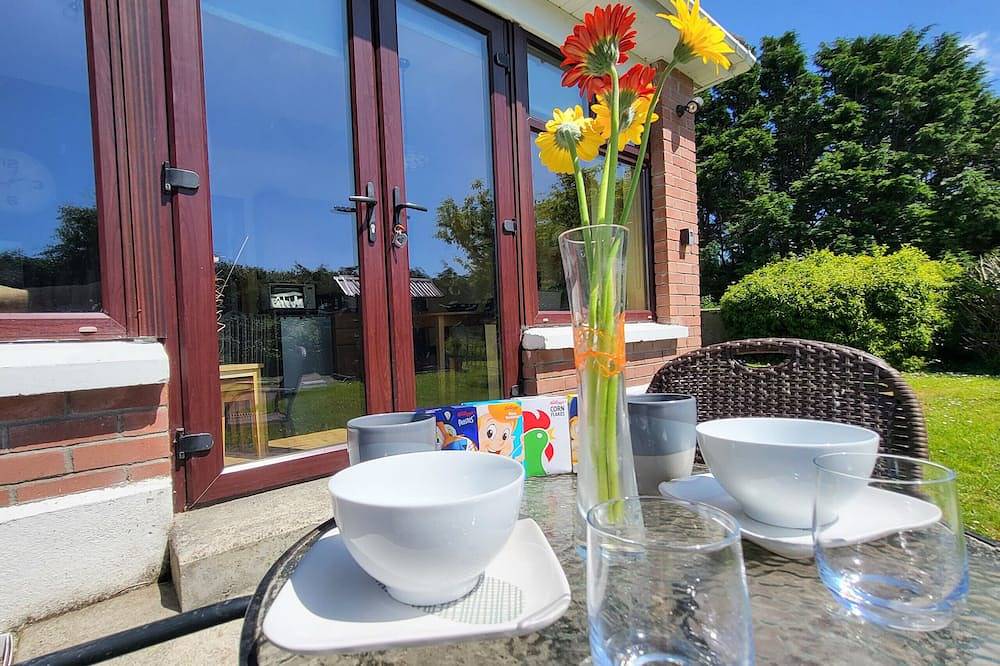 Hazelwood Holiday Home - Cozy & Homely in Sligo, County Sligo