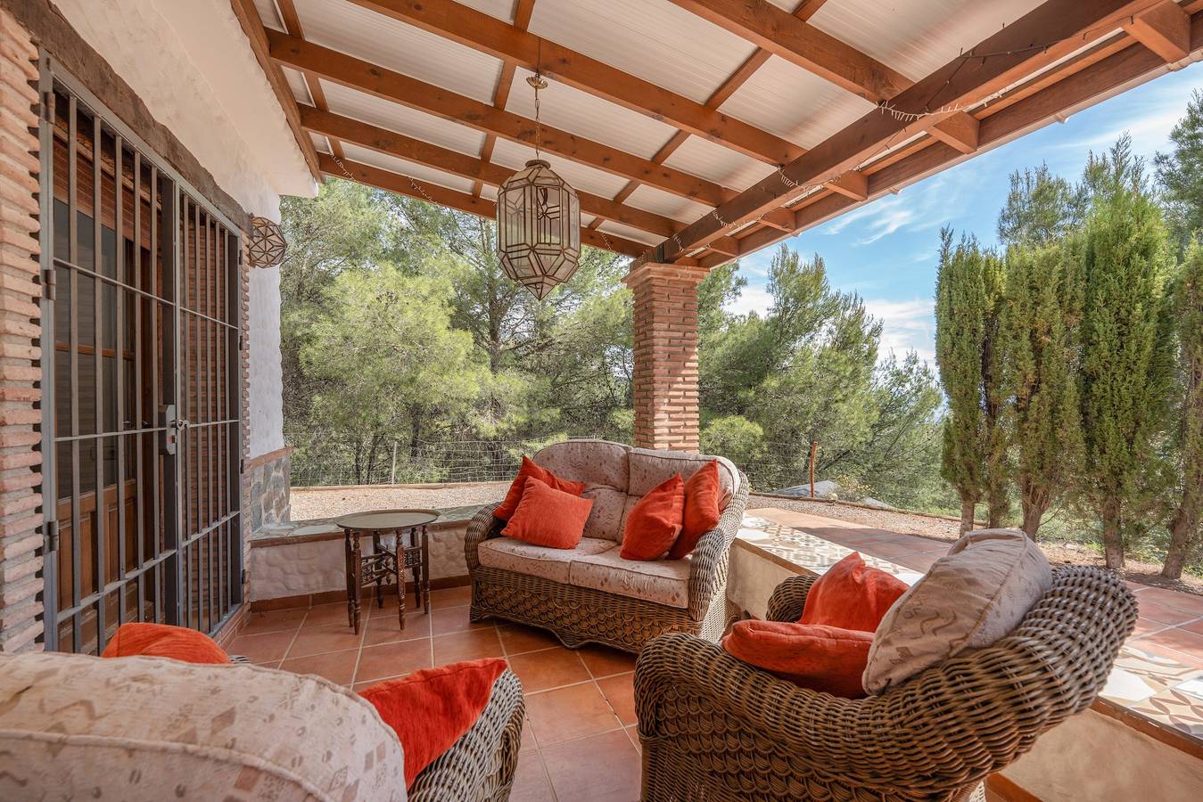 Charmante villa « Casa Liebre » avec vues panoramiques, piscine privée, Wi-Fi et climatisation in Alozaina, Sierra de las Nieves