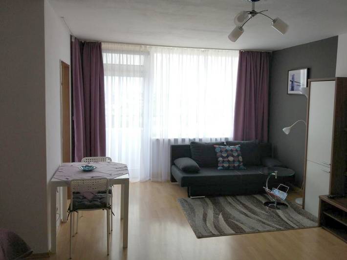 Ferienwohnung für 4 Personen, mit Balkon und Ausblick in Augsburg - 2