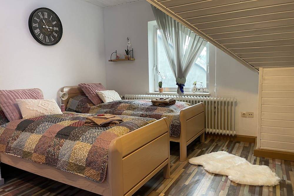 Ganze Wohnung, Apartment Küche Bad Gartenblick in Reinsfeld, Landkreis Trier-Saarburg