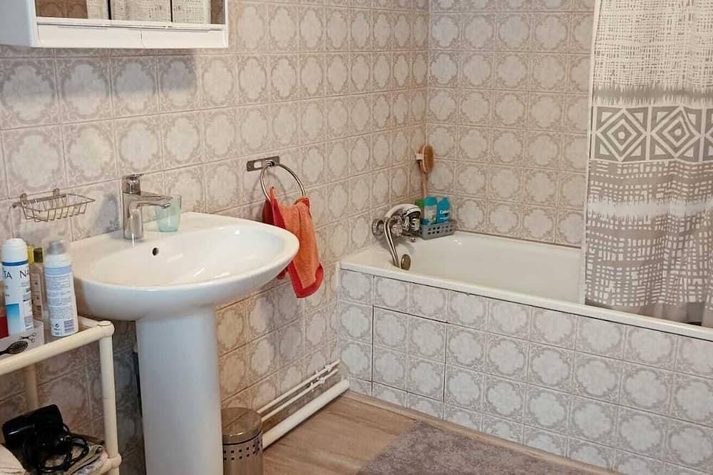 Maison de campagne à 15 minutes du lac de Vassivière in Saint-Yrieix-la-Montagne, Parc Naturel Régional de Millevaches en Limousin