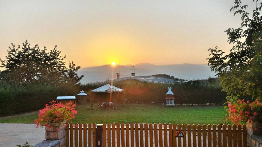 Gîte pour 4 personnes, avec vue et jardin, animaux acceptés à Fai della Paganella - 2